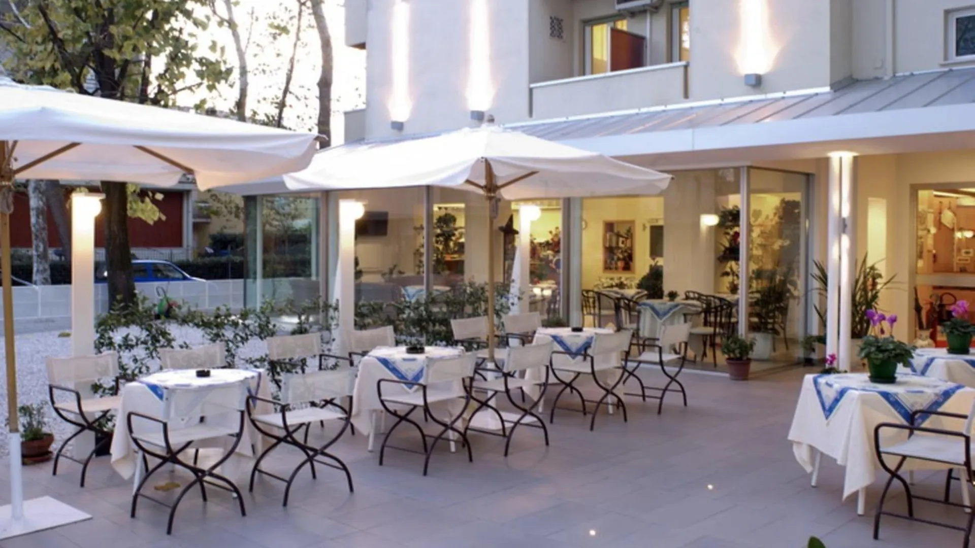 ריצ'יונה Hotel Nives