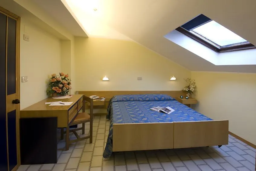 ריצ'יונה Hotel Nives