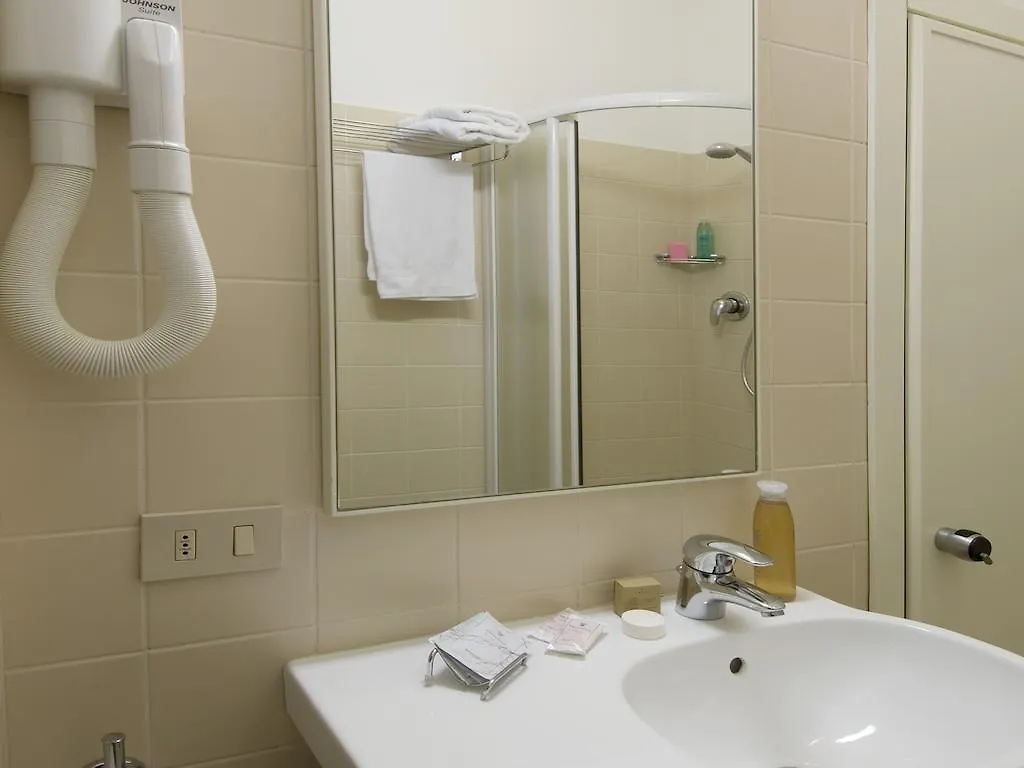 ריצ'יונה Hotel Nives